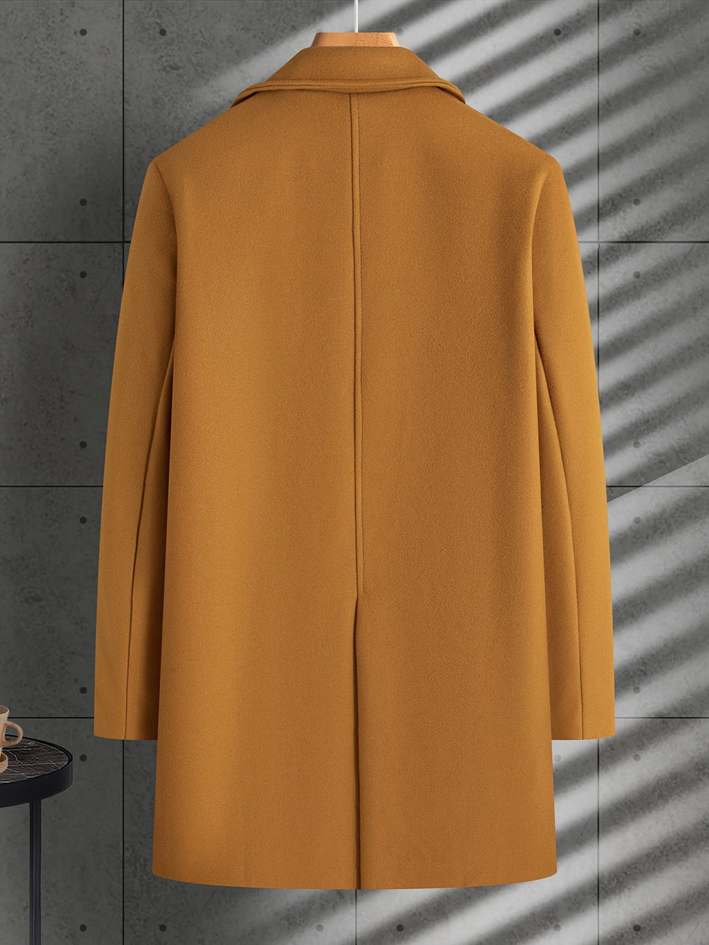 Collar and fastening detail of the men's double-breasted trench coat