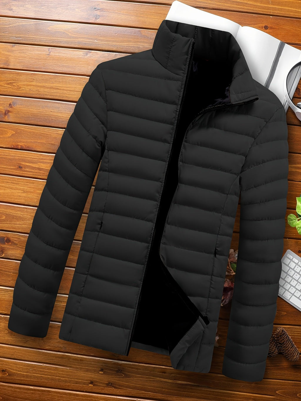 Collar and fastening detail of the men's padded winter coat